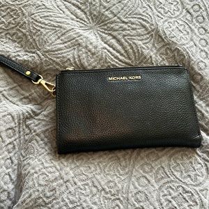 Micheal Kors double zipper wallet